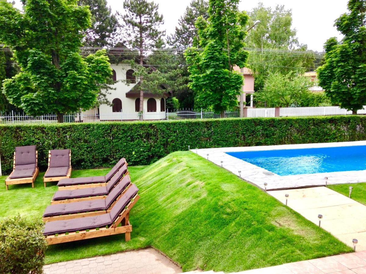 Villa 55 & Pool - Шіофок Екстер'єр фото