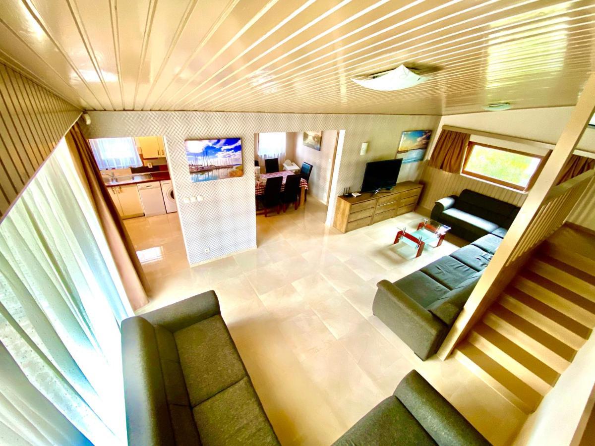 Villa 55 & Pool - Шіофок Екстер'єр фото